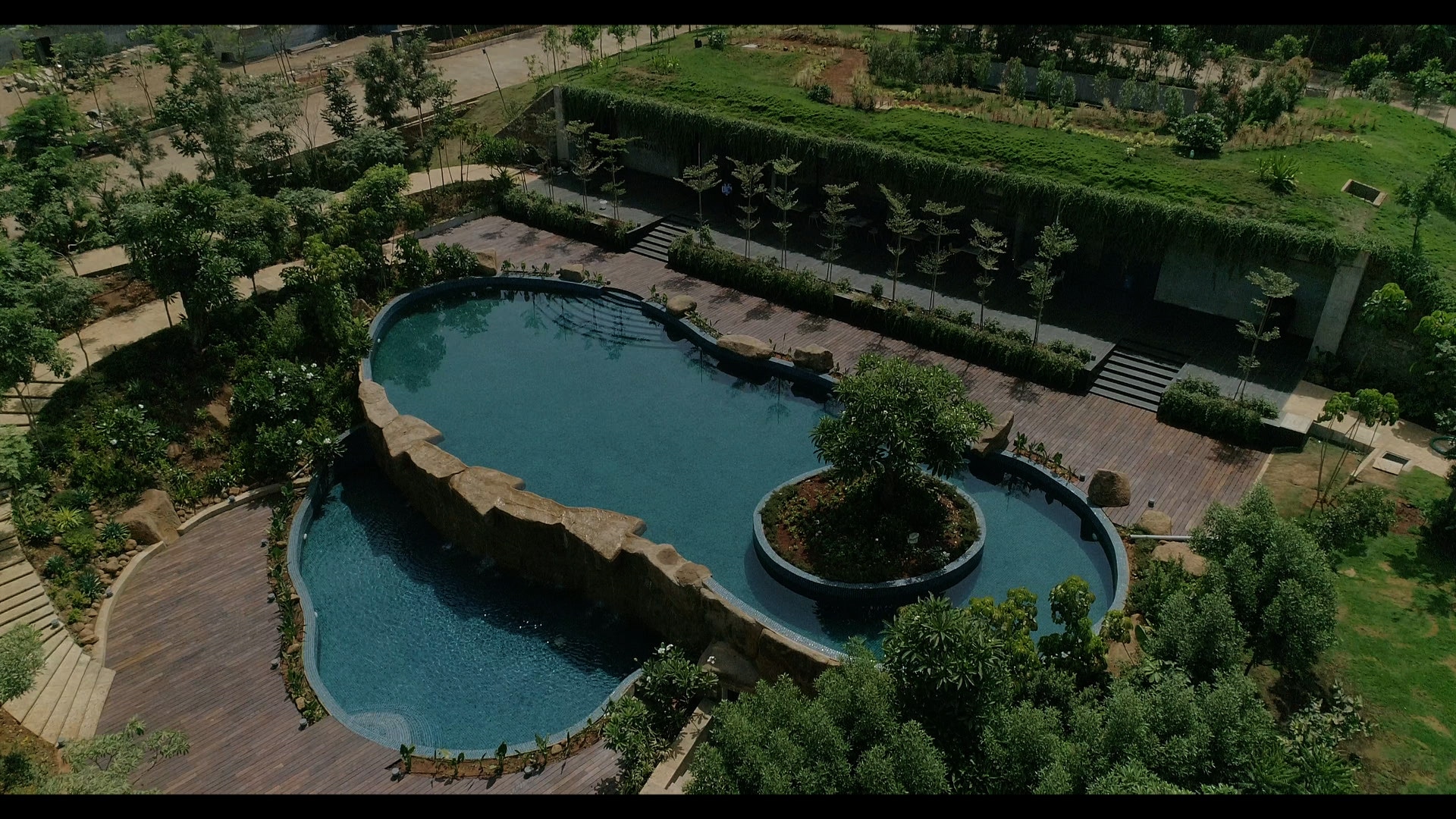 Pool at Meraki Life